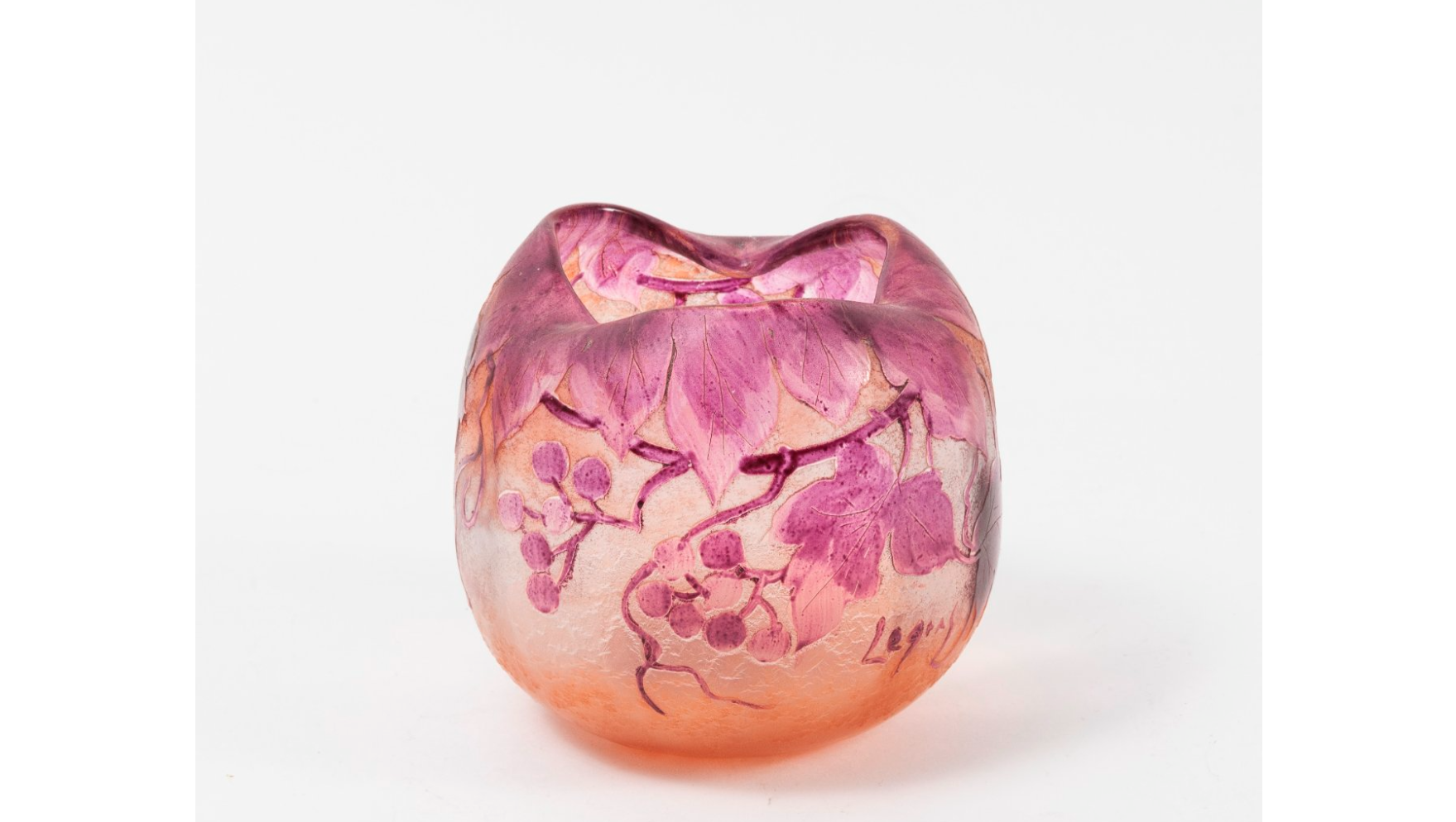 Un vase signé Legras expertisé sur Prodezarts (CE20)